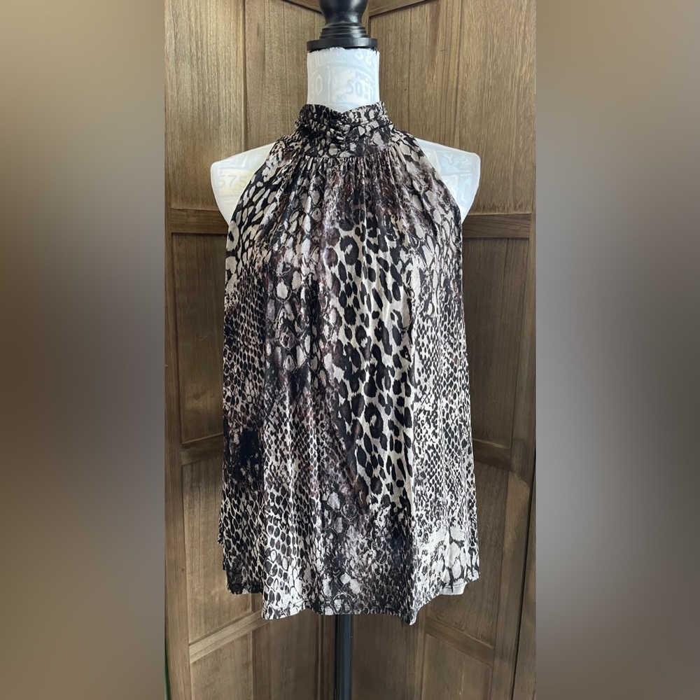 Cable & Gauge Animal Print Mock Neck Sleeveless Blouse.